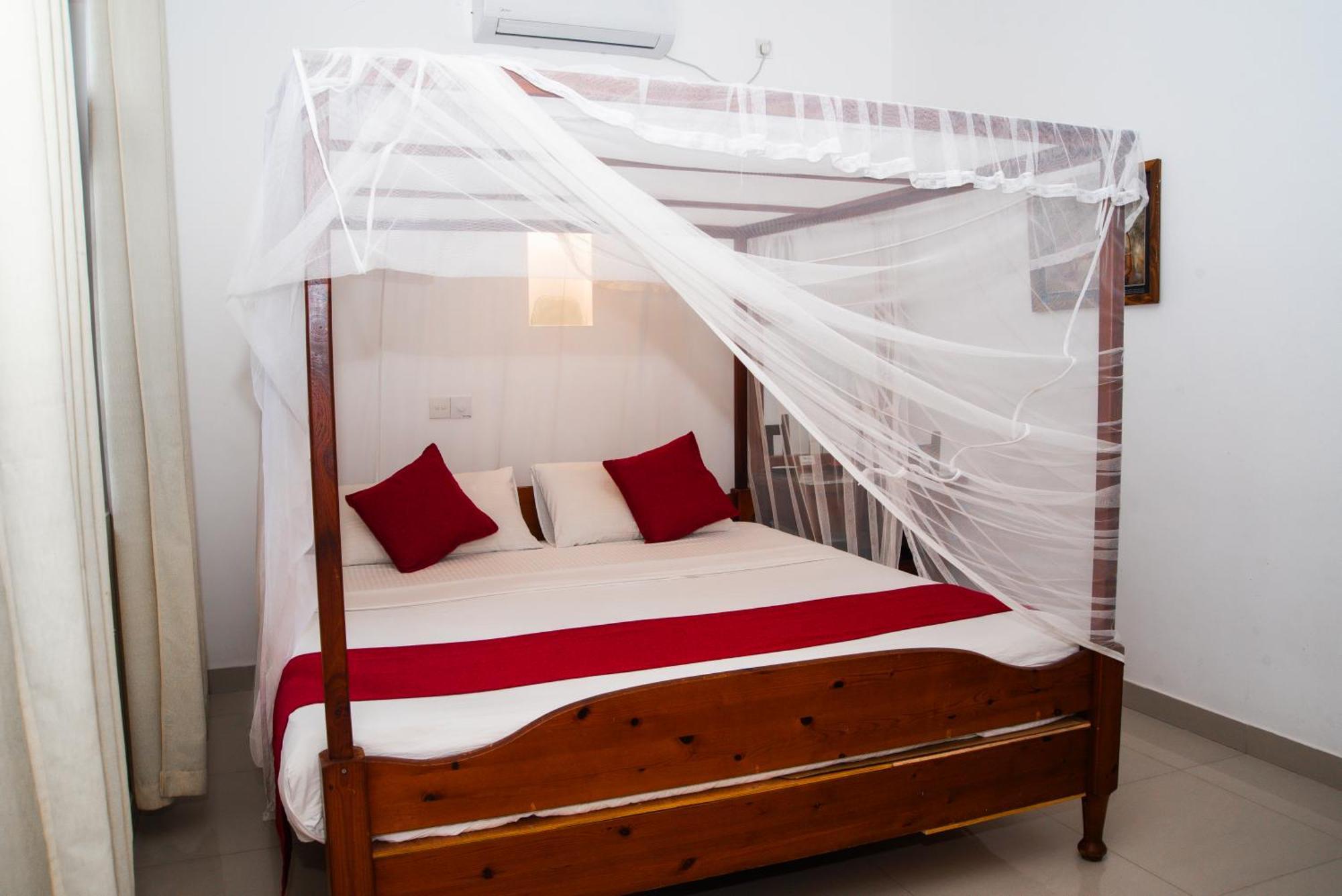Angel Inn Guest House Negombo Exterior photo