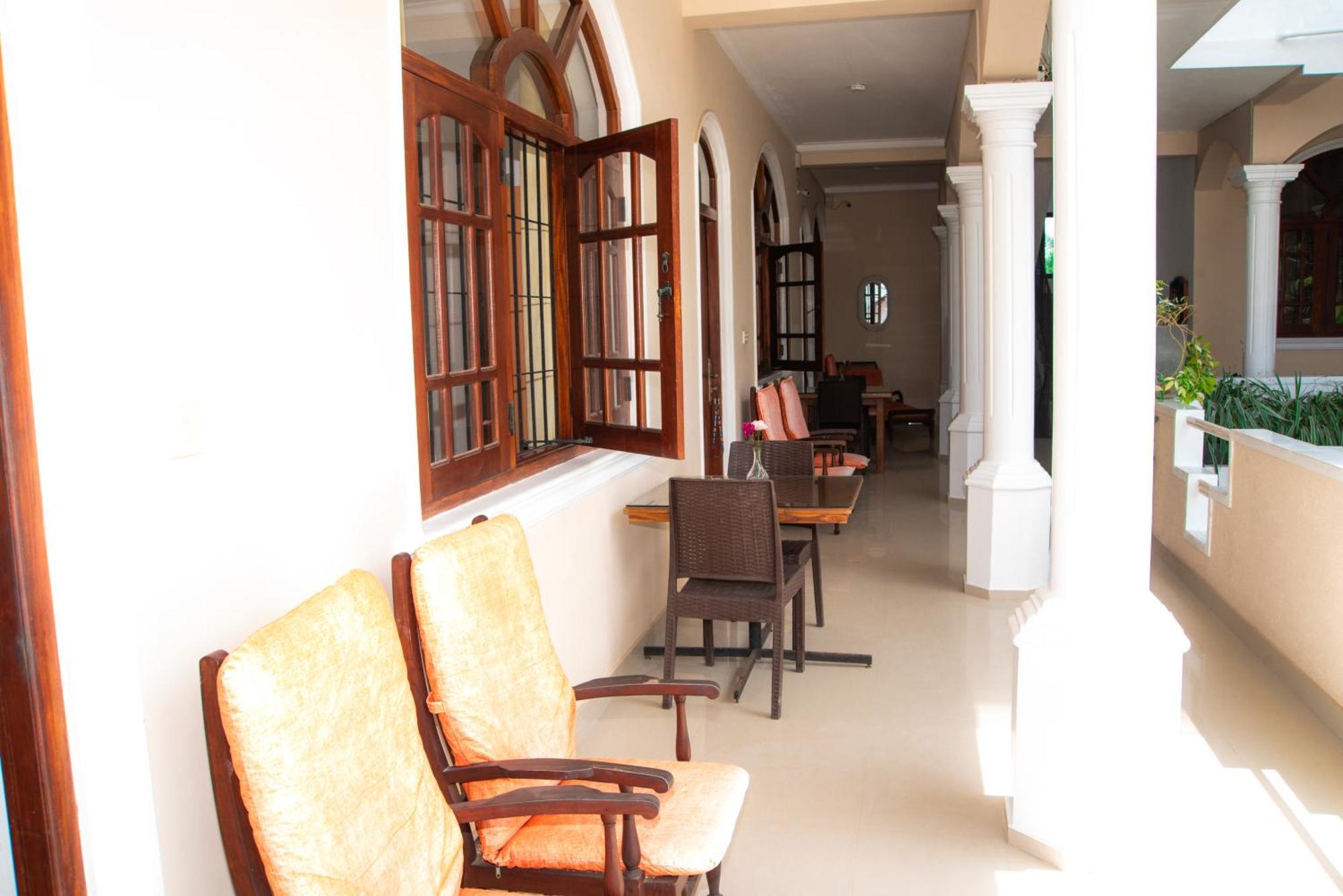 Angel Inn Guest House Negombo Exterior photo