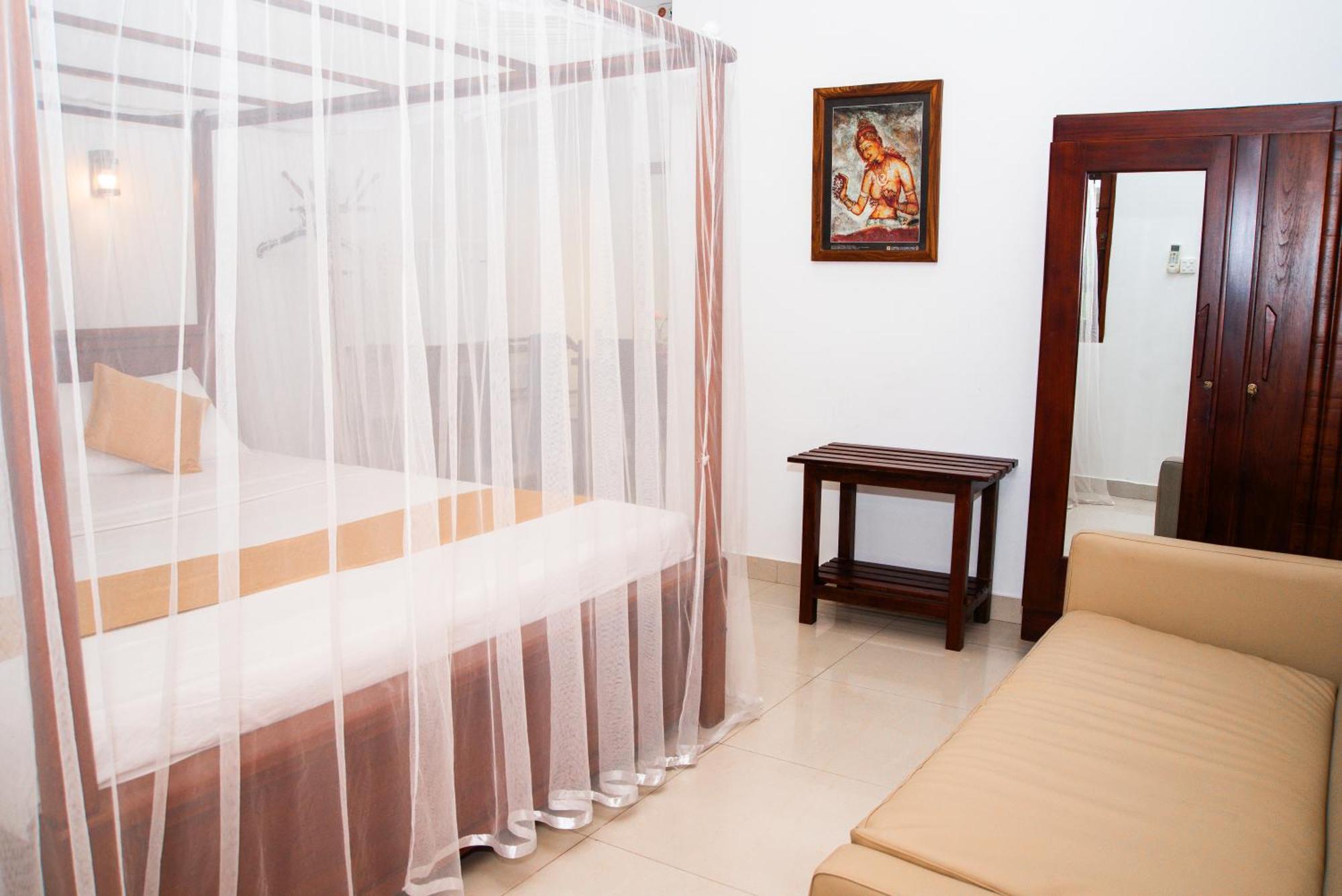 Angel Inn Guest House Negombo Exterior photo