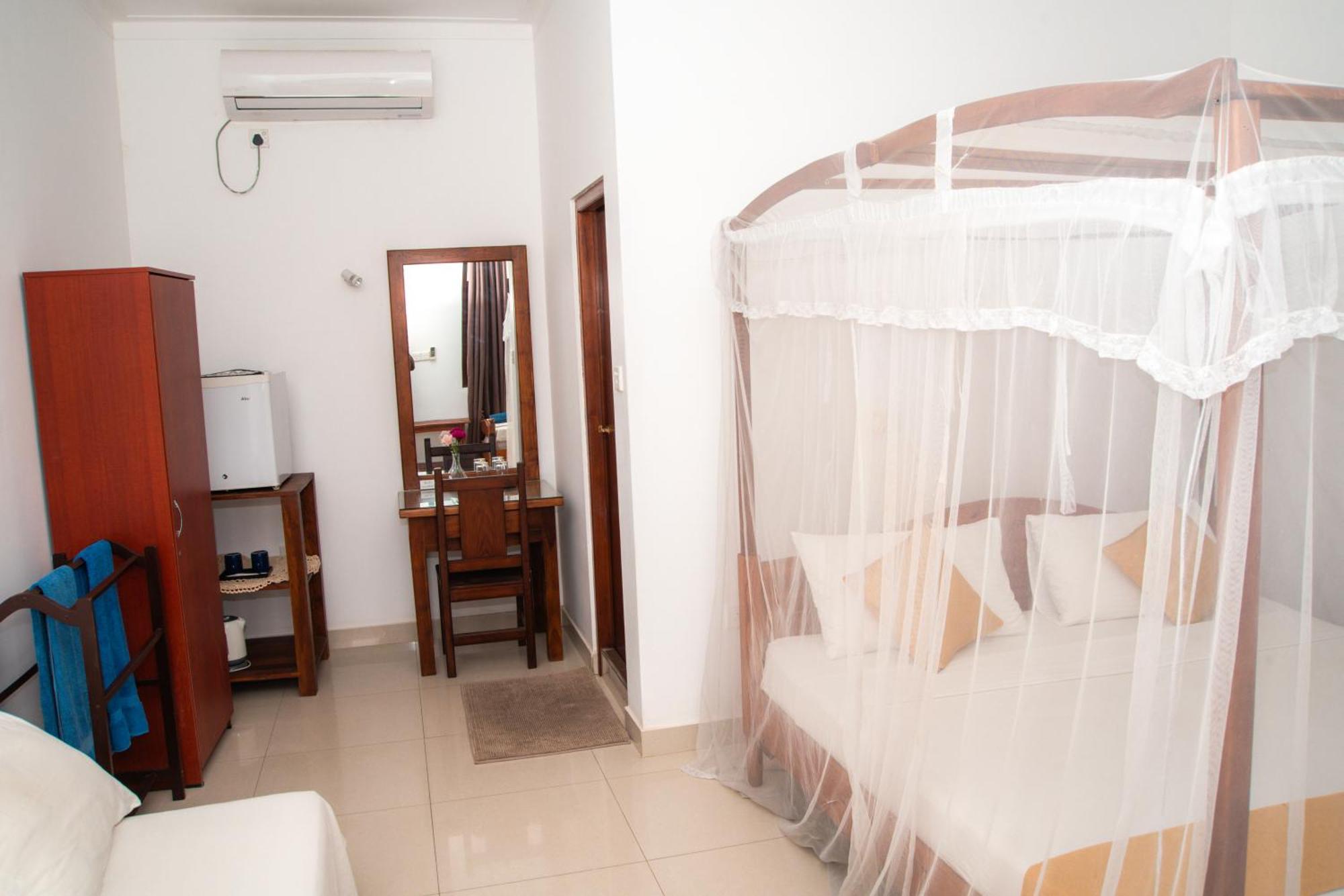 Angel Inn Guest House Negombo Exterior photo