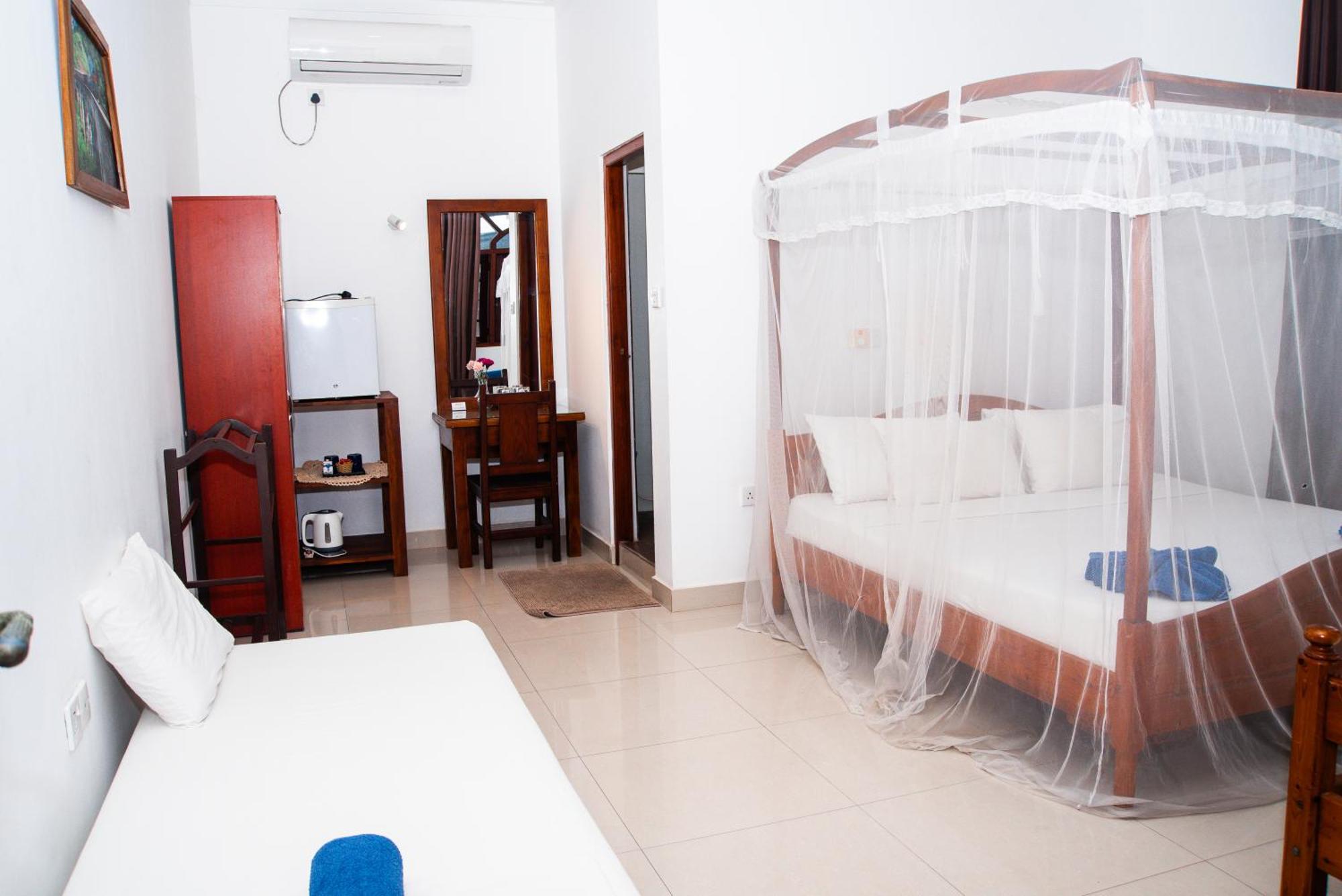 Angel Inn Guest House Negombo Exterior photo